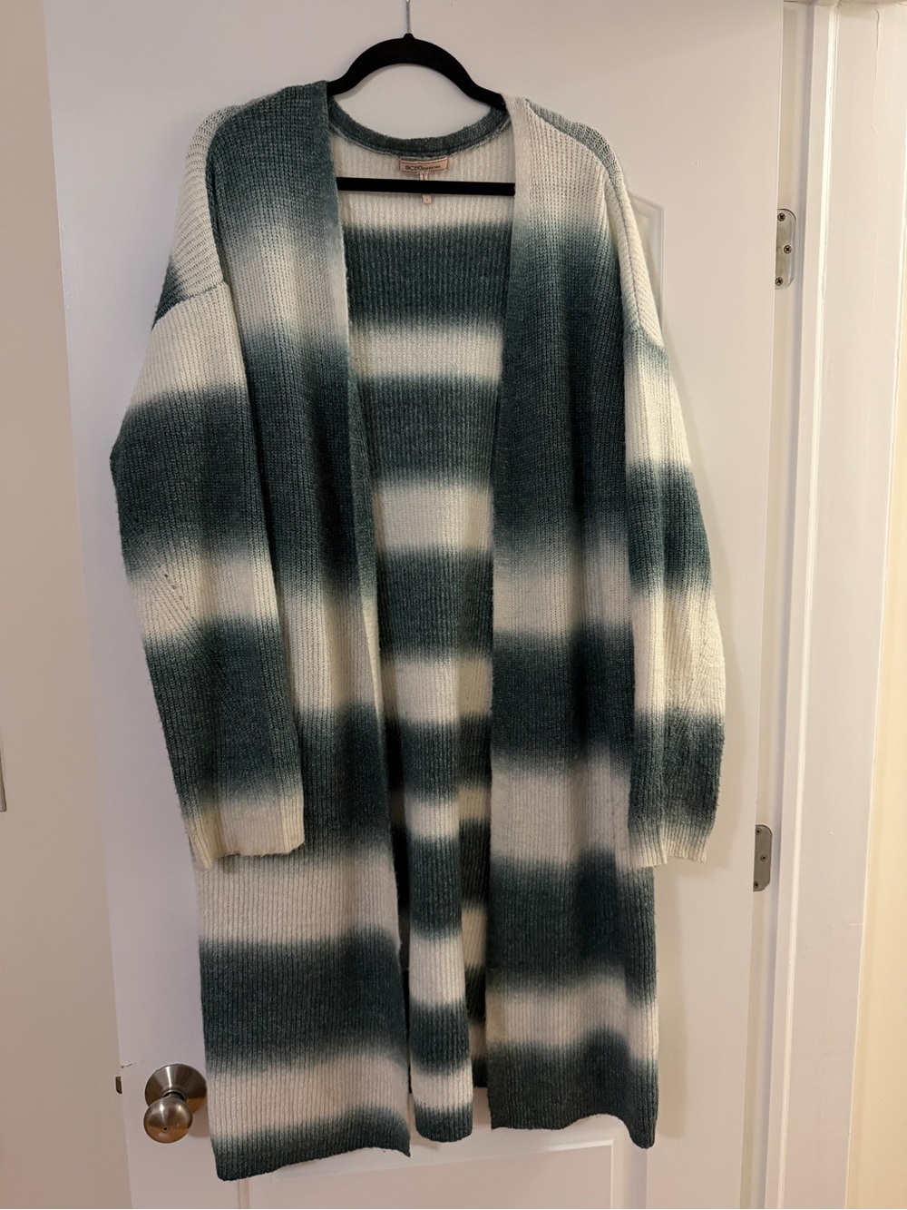 BCBGeneration oversized bleue and White Ombre Striped Open Cardigan